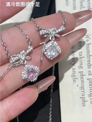 是谁的脖子还空空呀 公主请留步!你戴这个项链简直就是清冷美人!#项链 #这个项链我好喜欢 #美出高级感 #是时候安排一下了 #首饰分享