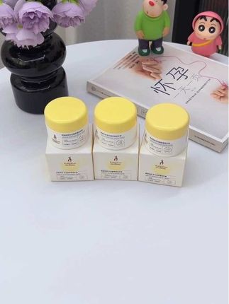 二胎过来人经验,#怀孕 后小房子要早些护理,别等生完后亲喂才想起,后悔就来不及了!#孕期囤货 #羊脂膏 #哺乳亲喂#袋鼠妈妈 羊脂膏成分只有羊毛脂
