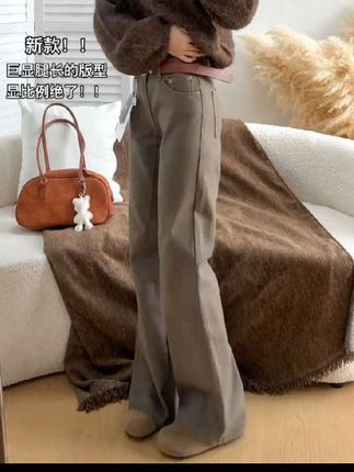 #张予曦毕雯珺真拍了红裙抱 #深情眼 #张予曦#毕雯珺#早秋穿搭