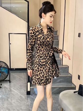 豹纹显瘦气质洋气时尚女装连衣裙法式减龄#时尚穿搭 #连衣裙穿搭