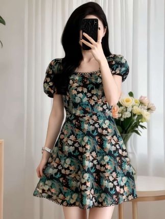 #夏日穿搭主打松弛感#女生夏日约会穿搭合集#夏季简约风服装测评#打工人的夏日通勤穿搭#轻松get夏日淡人穿搭