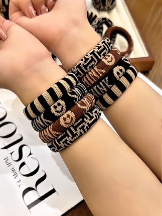 #网红发饰 #简单日常编发 #日常发型 #发圈头绳 #扎头发