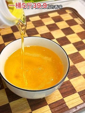 新人补贴 一级物理压榨花生油榨滴滴浓香大桶 五斤#花生油 #压榨花生油