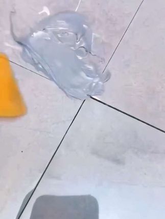 #分享生活小技巧 #实用好物分享 #裂缝修补 #好物推荐分享 #瓷砖修补ab胶