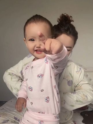 今天孕35+2了跟宝宝见面还有33天了期待你的到来#妈妈的世界很小里面装满了你 #宝妈 #幼崽穿搭 #超保暖的三层穿衣法get了 #萌娃穿搭