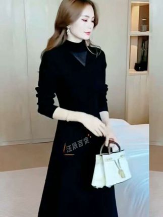 中长款配大衣秋冬装,修身气质百搭显瘦裙子,连衣裙#女装 #女装穿搭 #显瘦长裙 #气质穿搭 #连衣裙