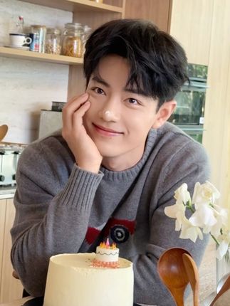 笑死我了,这首大家都只会这两句、哈哈哈🤣#肖战#活动#重庆#小飞侠