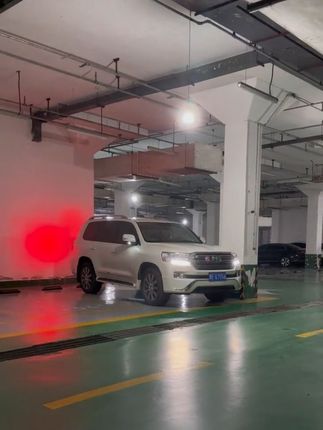 再见了我的老伙计,这些年为我遮风挡雨,陪我春夏秋冬,感谢这些年的陪伴,从此江湖路远,愿你在遇良人。#旧车换新 #旧车告别仪式 #换车转场 #我的爱车与我相伴 #汽车🚗