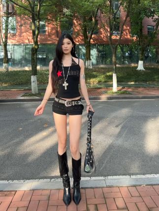 #夏日穿搭小心机 #夏日穿搭 #拽姐穿搭 #辣妹穿搭 #长靴