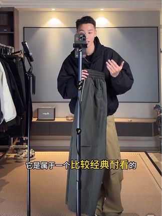 #直筒裤#弯刀裤 美式褶皱伞兵工装裤男宽松秋季2025新款阔腿弯刀休闲裤Y#男生穿搭 #穿搭男装