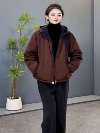 #秋季日常实用穿搭思路分享 #谁穿谁漂亮 #时尚潮流穿搭 #时尚休闲穿搭 #洋气显瘦气质连帽棉服外套女