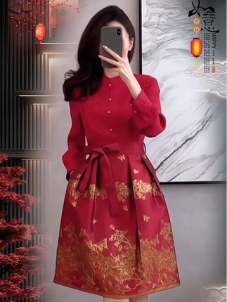 #新中式穿搭 #国风古韵 #敬酒服新娘 #谁穿谁好看 #面料柔软舒适