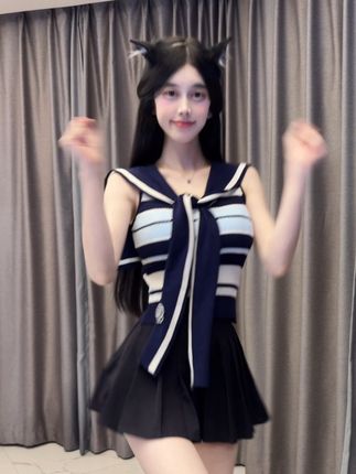 人机小舞蹈~ #甜妹 #慢摇