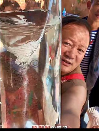 谢广坤东北粮食酒。好喝不上头#谢广坤 #白酒 #纯粮酒 #酒 #好喝不贵