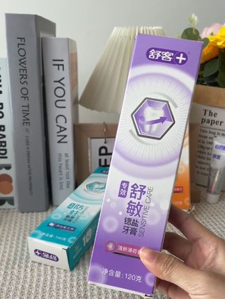 舒客官方正品:去黄亮白牙膏,修复牙齿防蛀护龈,家用优选#舒克出品 #亮白牙齿 #防蛀功能 #家庭适用