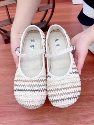 夏天穿这双鞋子又舒服又好看#夏季穿搭 #适合春夏的漂亮小鞋子 #上脚舒适 #爱了爱了