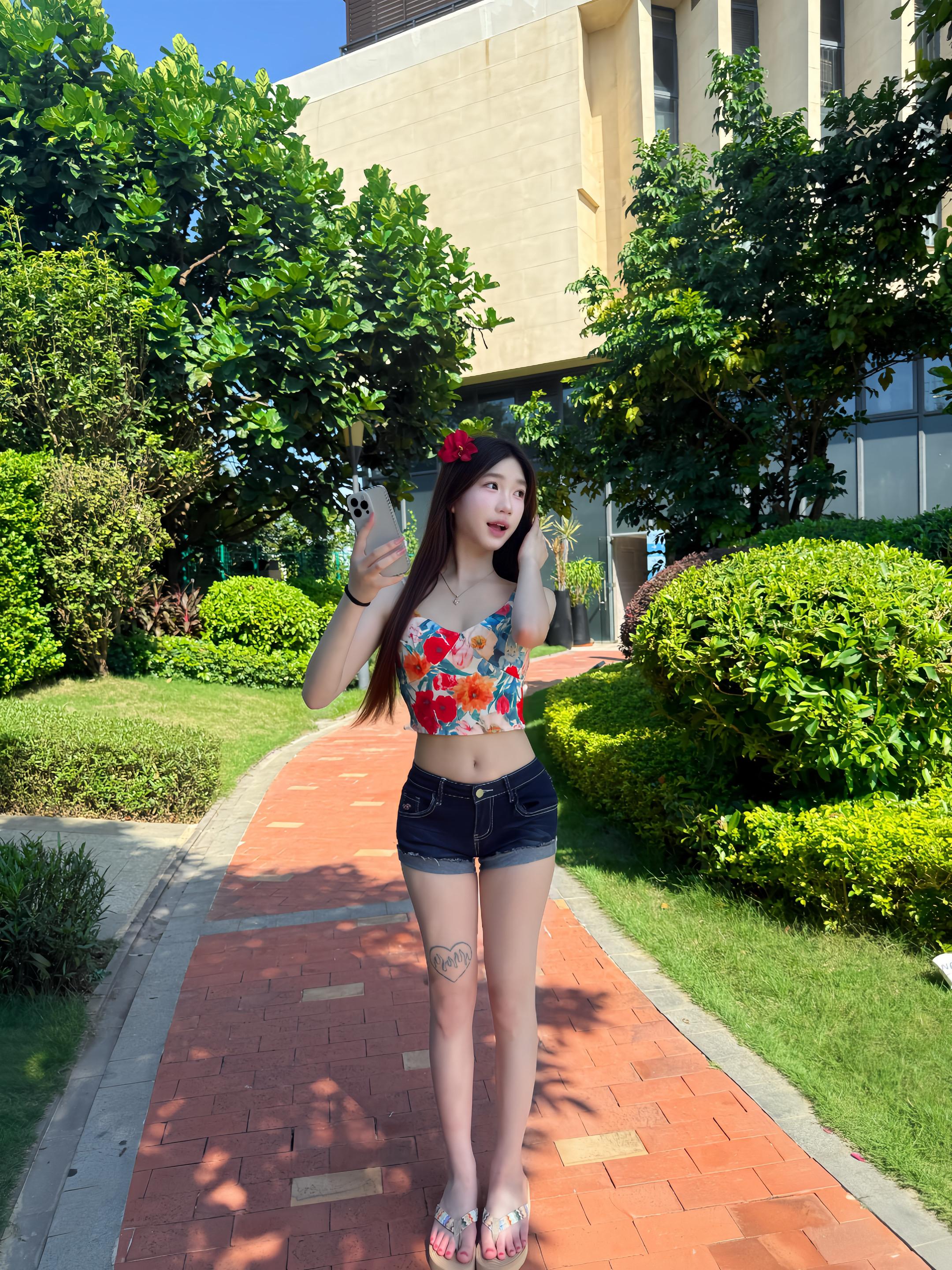 卖惨的全都没我惨 哭穷的全都没我穷 有钱的又真的比我有钱T^T