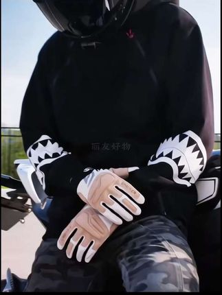 摩托车手套,触屏夏透气骑士复古巡航街车机车防护防摔骑行装备四季手套#摩托车 #手套 #爱机车爱生活