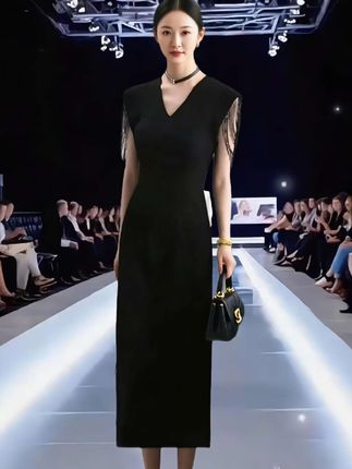 2025夏季新款时尚显瘦气质女士网红洋气连衣裙百搭款#优雅气质 #高贵优雅 #女神范 #时装搭配 #高级穿搭
