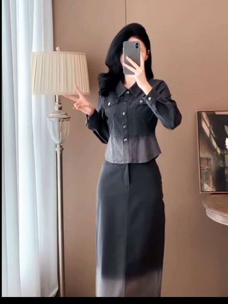 #套装显瘦穿搭 #新款时尚两件套 #长袖半身裙渐变色两件套套装
