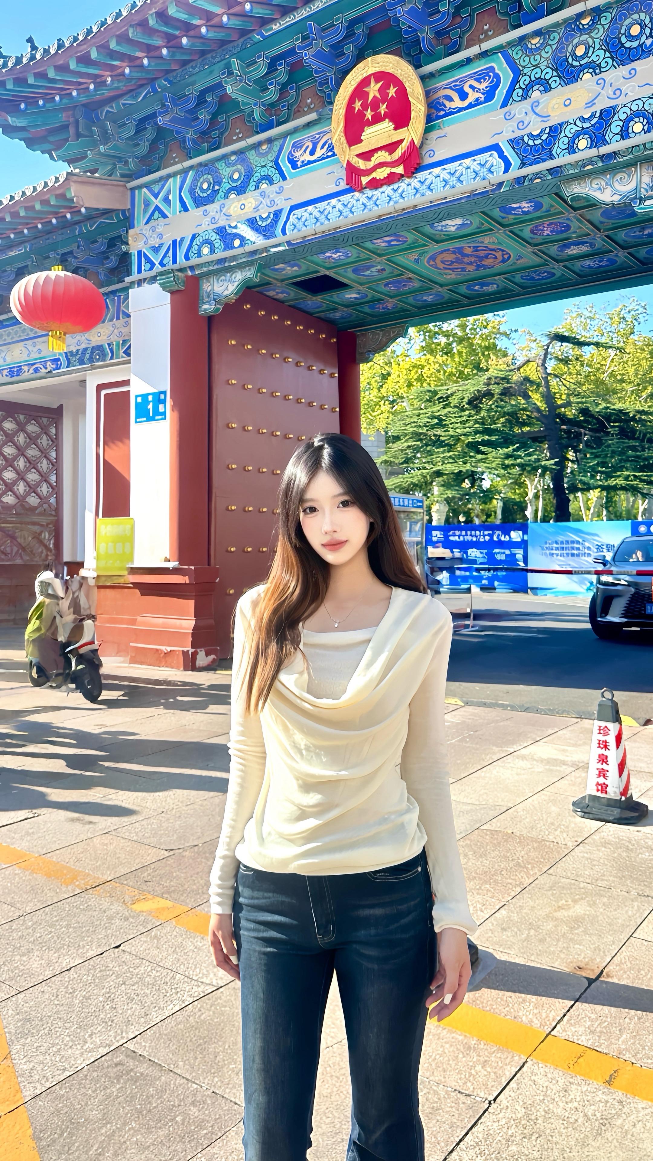 我性格相当恶劣 但胜在脸蛋实在好看。#济南 #山东 #ootd