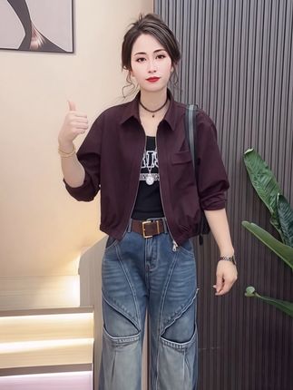 #显瘦穿搭 #气质穿搭 #短款外套 #穿出自己的风格 #高级感穿搭
