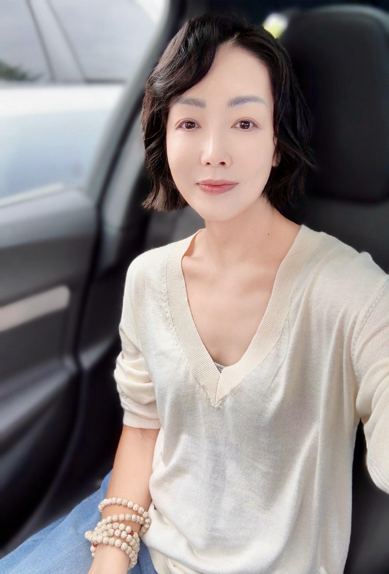 我不用强迫自己变好,也不用急着忘记,只是允许那些情绪真实存在,然后让它们慢慢被时间消化#秋天#信仰的力量 #好好吃饭好好生活
