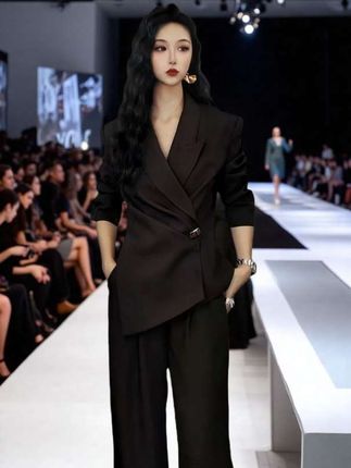 #高级感穿搭 #不规则#优雅气质 #女神范 #轻奢女装 #御姐风