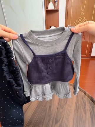 超洋气又好穿的三件套 特别适合换季降温的时候给孩子穿 品质好还不贵 真的是强烈推荐给你们#只做高品质 #百搭神裤 #女童三件套 #女童穿搭 #谁穿谁好看系列