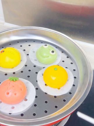 “工欲善其事,必先利其器。”厨房里的好帮手,非这炒锅专用不锈钢蒸盘莫属!耐高温易清洗,蒸孔多且密,让美食更轻松。#炒锅专用蒸盘 #厨房神器