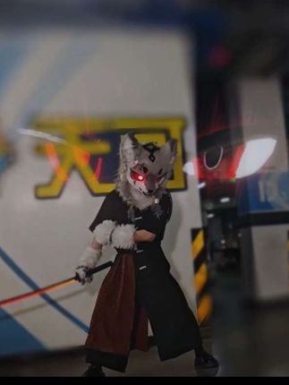 当你和兄弟单挑时,发现兄弟认真了的你: #兽装 #兽装fursuit #furry #岚柒 #兽圈