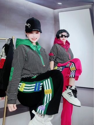 她家衣服很个性