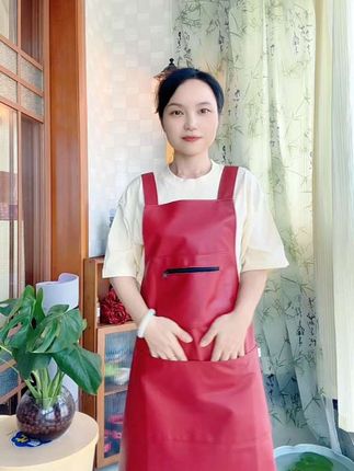 皮围裙防水防油 女爆款2024新款罩衣厨房专用上班火锅水产 餐饮 宠物定制logo印字 #皮围裙#防水防油#多色可选 #超好用#超便宜超划算 @巨量千川 @DOU+小助手