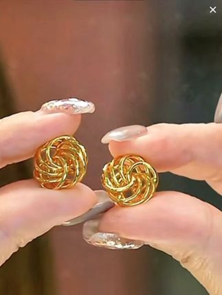 铜合金耳饰 小众独特镂空圆球耳扣小巧精致设计高级感耳环女1757 #铜合金耳饰 #高级感穿搭 #耳扣耳环 #高级感穿搭 #镂空耳环