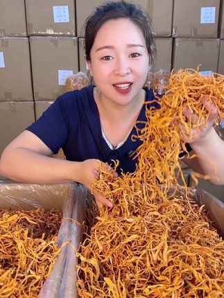 虫草花除了煲汤还可以炒菜 凉拌 涮火锅,脆嫩爽口,营养丰富#虫草花 #菌菇 #农产品 #干虫草花 #虫草花的家常做法
