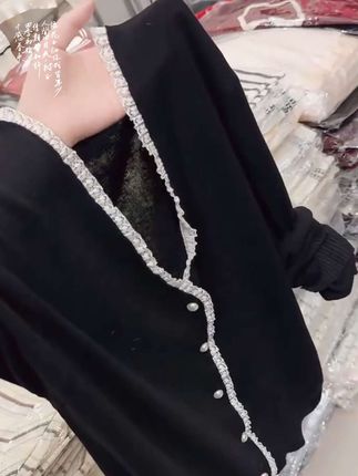 #看过来 早秋独特漂亮小衫蕾丝拼接长袖针织开衫v领上衣法式轻奢减龄显瘦#抖音推广 @DOU+上热门 🔥