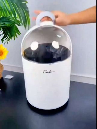 无需手动套袋的垃圾桶!自动吸附贴合桶壁,防尘防味,为家务省时,为健康加分 。#洗动吸附弹袋垃圾桶#方便实惠#生时省力#生活好物分享