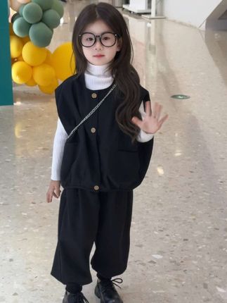 女童2025春秋新款套装男女宝宝韩版马甲洋气宝宝时尚萝卜裤两件套#女童套装#时尚套装 #新款分享