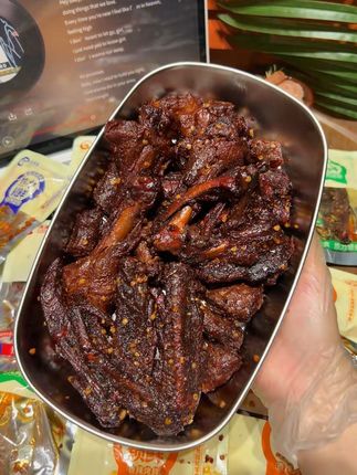 能吃辣的一定要试试这个,天天喜鸭货组合!真的太好吃了!#美食 #牛肉 #天天喜鸭货 #鸭货 #追剧必备