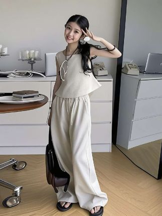 #上衣搭配 女童老钱风无袖衬衫夏季套装#2025新款中大童小众镂空上衣阔腿裤子#上衣搭配