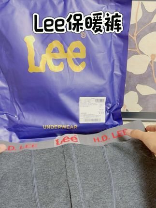 居然这个价买到#Lee 科技保暖秋裤裤,上身很舒服而且非常轻便很暖和,刷到还有闭眼冲#Lee保暖裤#男士秋裤#贴身衣物