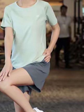 两件套夏季健身瑜伽服套装女跑步运动服收腹提臀防走光裤子#瑜伽裤 #运动瑜伽裤推荐