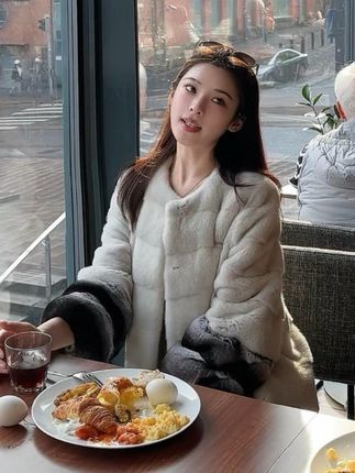 韩系人造皮草 2025秋冬年轻款极简奢华貂皮立领龙猫皮草中长款外套女#韩系穿搭 #复古风穿搭 #毛毛大衣外套#毛毛外套推荐#高级感穿搭