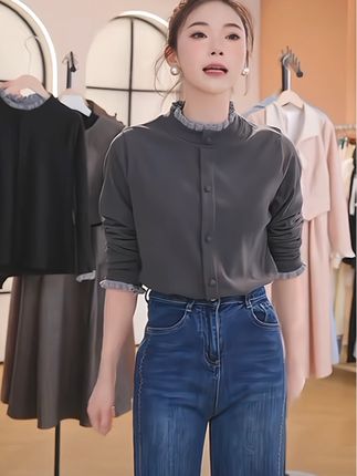 #秋装高级感 #打底衫 #洋气减龄 #洋气小衫 #内搭外穿都好看