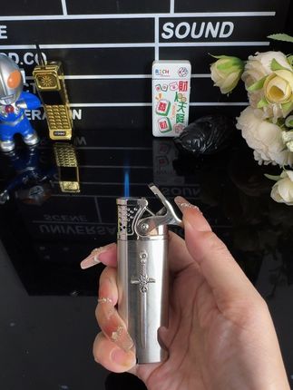 这不得和男女朋友一人一支啊#打火机 #哥特风 #玩个很新的东西 #是时候安排一下了 #送男友的礼物