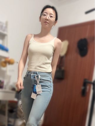 生活需要一点幽默感 好衣服是试出来的 美也很重要 上班不能忘记美 早起的仪式感 出门前的仪式感 #情侣搞笑日常 #牛仔裤推荐 @抖音小助手 @DOU+上热门