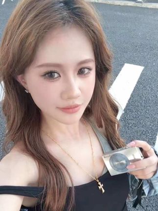 终于找到混血氛围感睫毛 就是摇一夏的转校生呀,放大双眼真嘟很美,#摇一夏 #找化妆师给我换个头 #假睫毛贴法 #假睫毛真实测评 #自然仿真假睫毛
