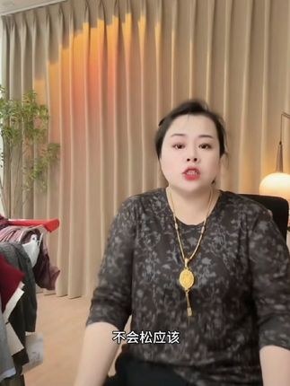 #上衣#遮肉显瘦#舒适透气#大码女装