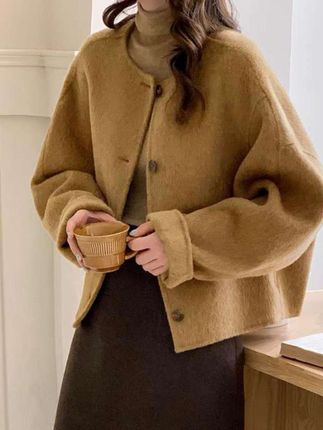 圆领小香风大衣女短款秋冬新款韩版高端气质宽松毛呢外套#爆款热卖中 #小香风外套 #短款外套#高端大气上档次#毛呢大衣