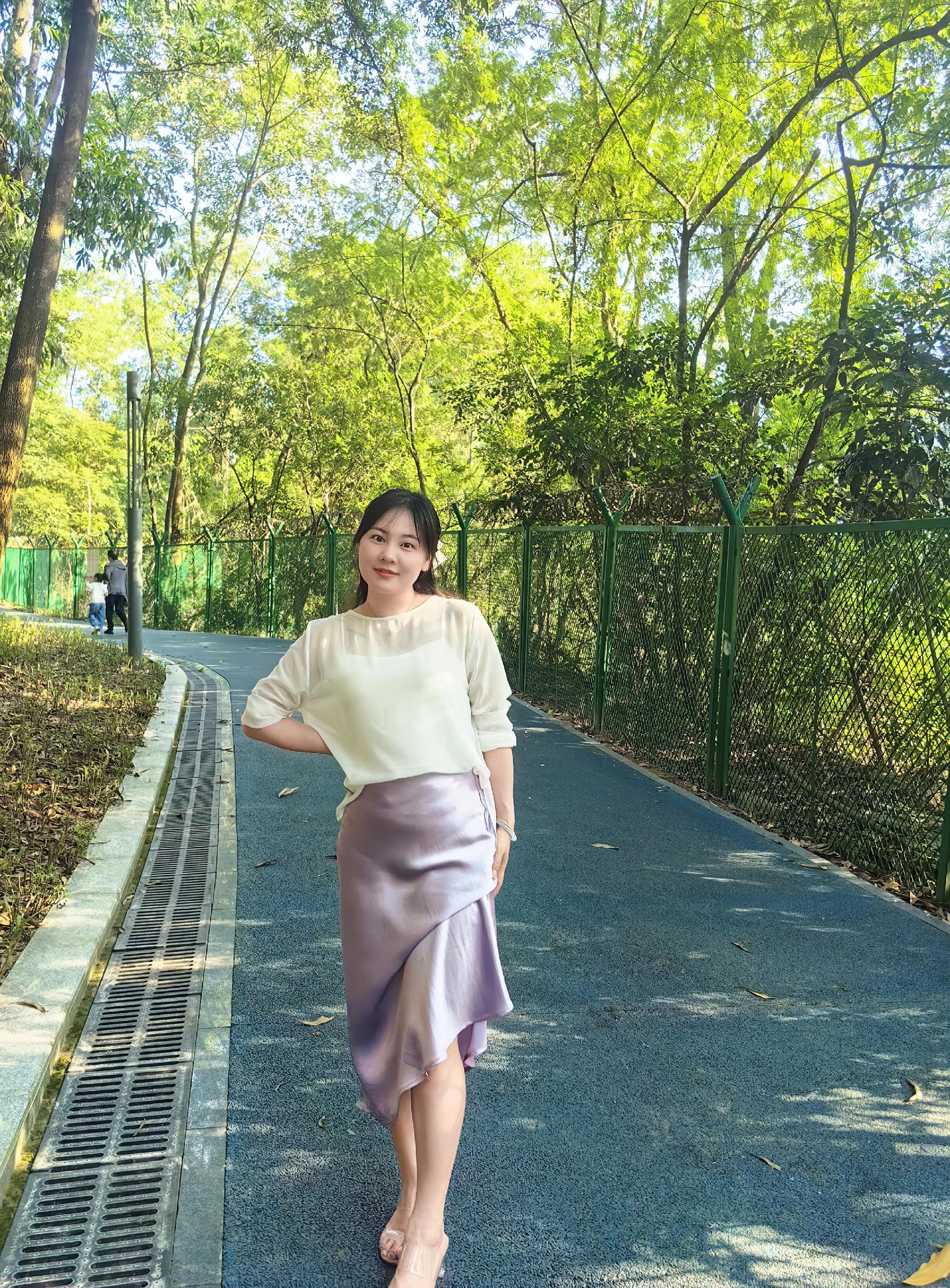 日子过的不要太计较,烦恼都洒洒水啦 #红尘梦里#粤语歌 #抖音热歌推荐🔥
